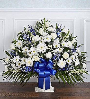 Heartfelt Blue &#038; White Sympathy Basket
